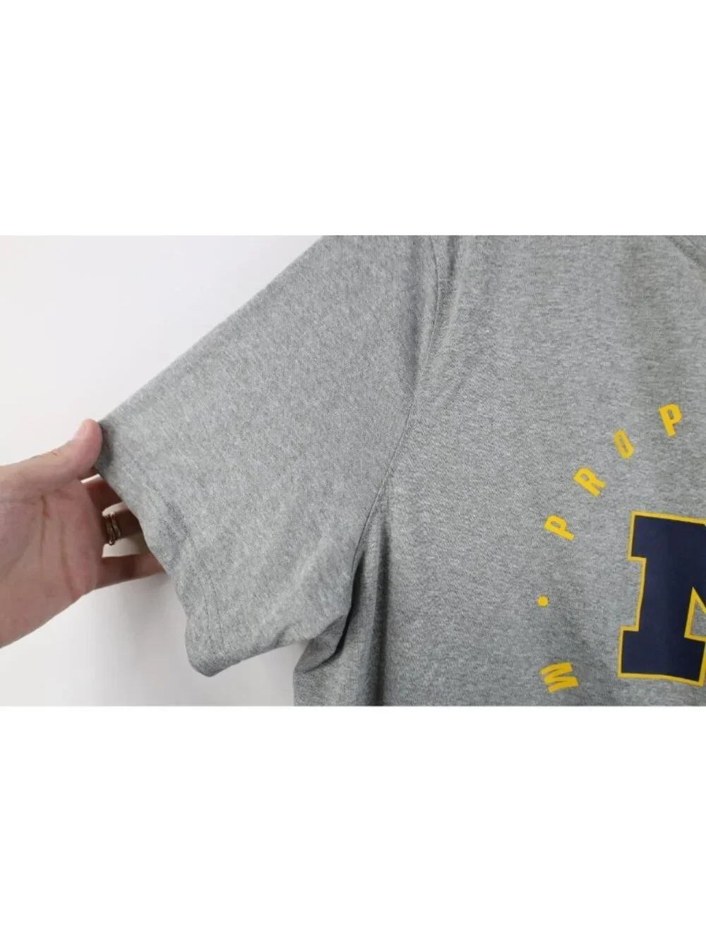 Nike Womens XL Athletic Cut University of Michigan Short Sleeve T-Shirt Gray